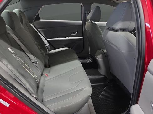 Certified 2023 Hyundai Elantra SEL image 28
