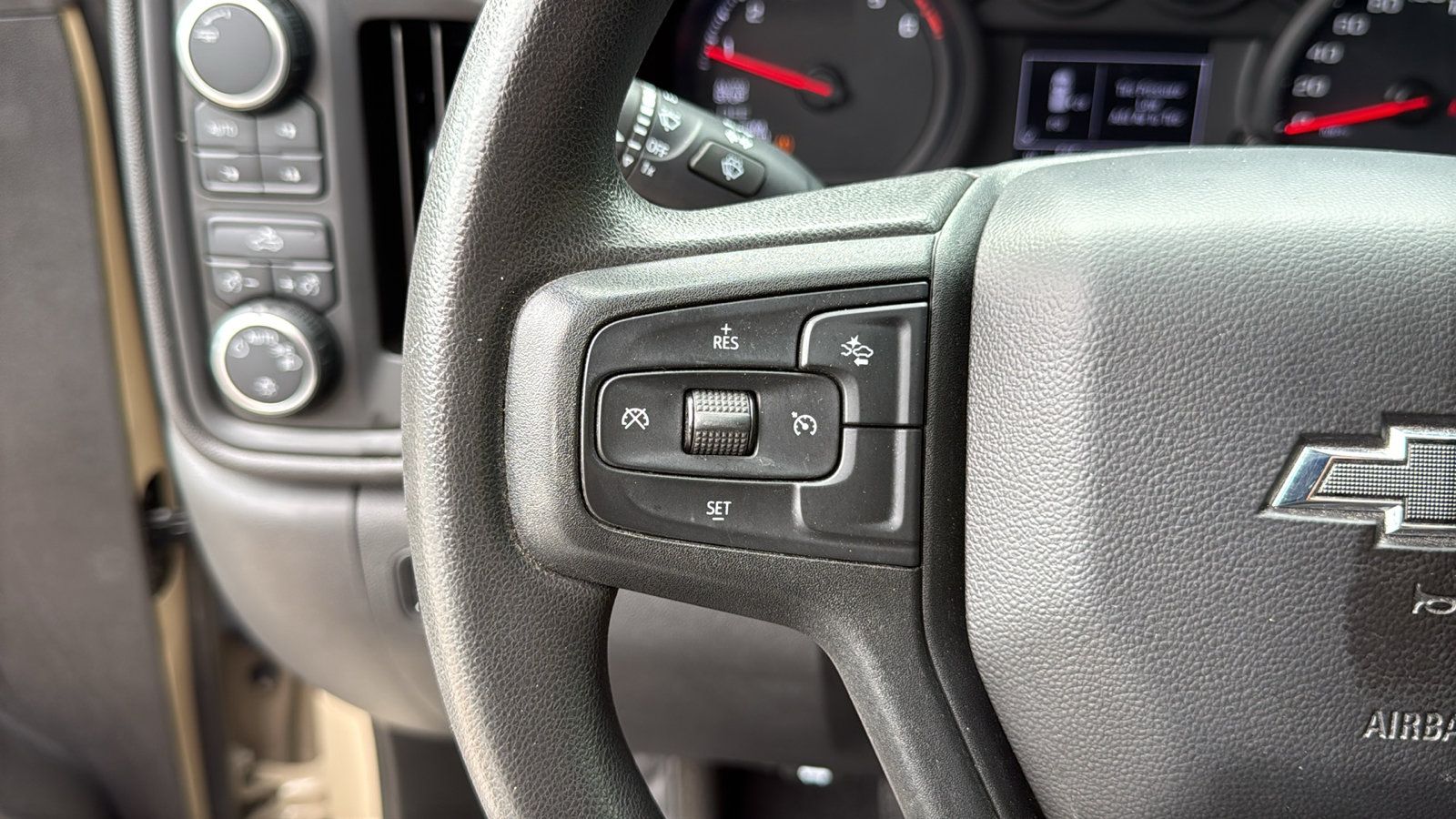 Used 2022 Chevrolet Silverado 1500 Custom Trail Boss AWD/4WD image 16