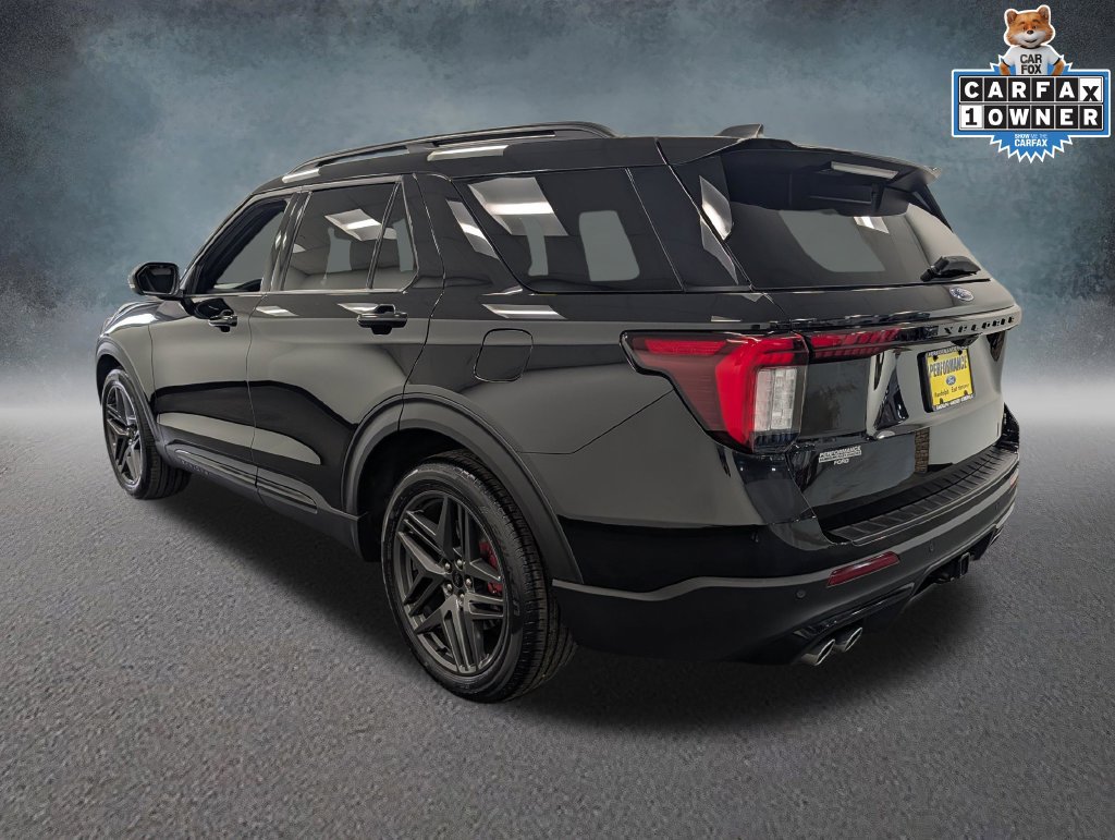 Used 2025 Ford Explorer ST AWD/4WD image 6