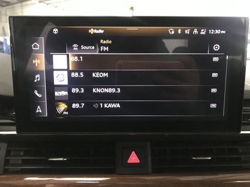 Used 2023 Audi A4 2.0T Premium w/ Convenience Package image 18