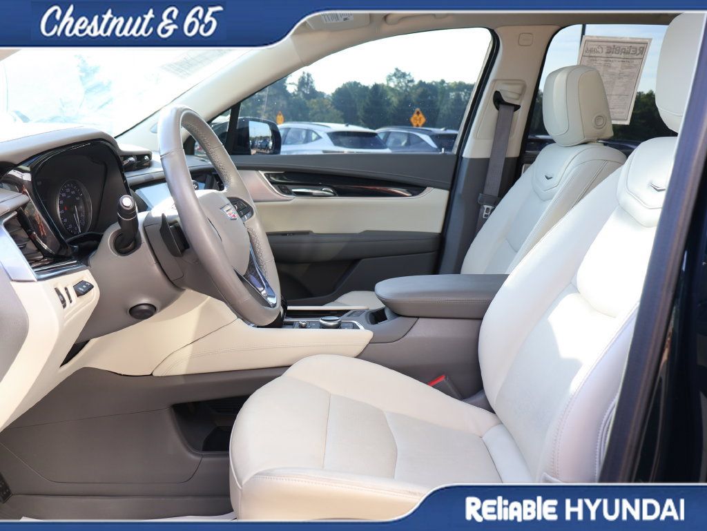 Used 2024 Cadillac XT6 Premium Luxury w/ Technology Package AWD/4WD image 24