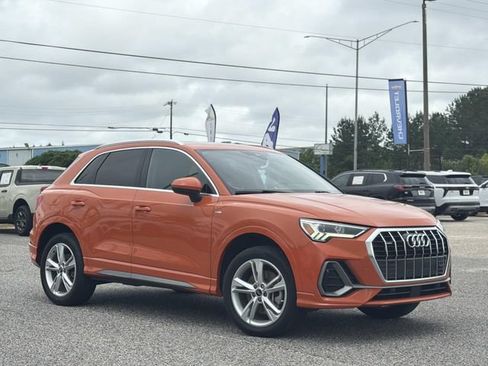 Used 2022 Audi Q3 2.0T Premium Plus AWD/4WD image 14