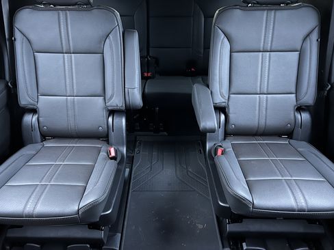 New 2026 Chevrolet Tahoe High Country image 15