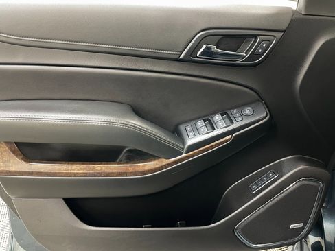 Used 2020 Chevrolet Tahoe LT image 14