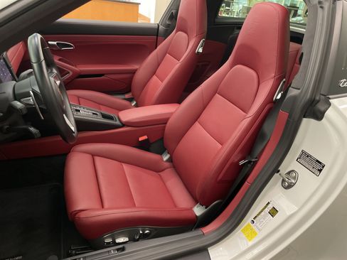 Used 2019 Porsche 911 Targa 4S image 28