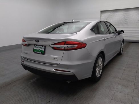 Used 2019 Ford Fusion SE image 9