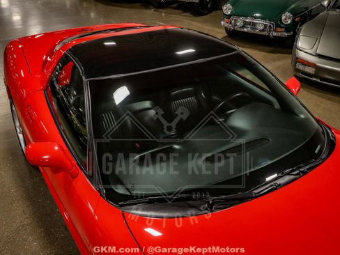 Used 1997 Chevrolet Corvette Coupe w/ Roof Pkg image 15