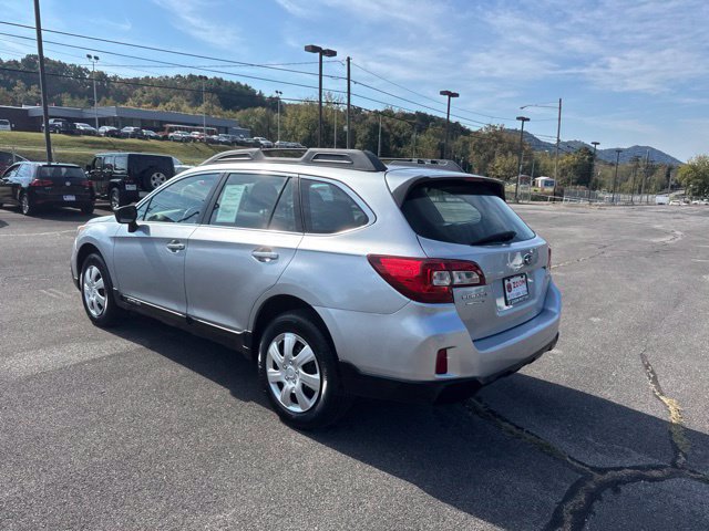 Used 2015 Subaru Outback 2.5i AWD/4WD image 6