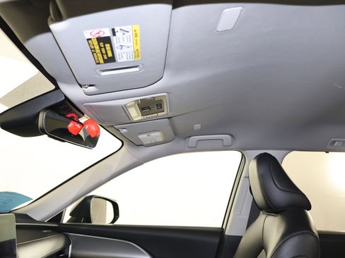 Used 2024 Toyota Grand Highlander XLE image 39