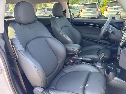 Used 2024 MINI Cooper S FWD image 18