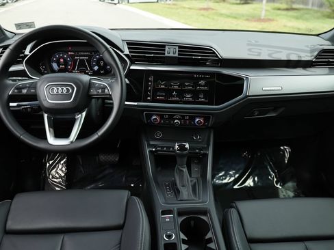 Used 2025 Audi Q3 2.0T Premium w/ Convenience Package AWD/4WD image 26