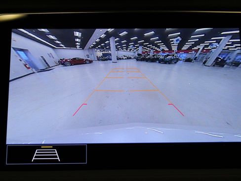 Used 2020 Cadillac XT4 Premium Luxury image 31