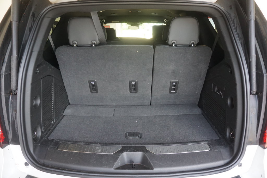 Used 2024 GMC Yukon Denali AWD/4WD image 19