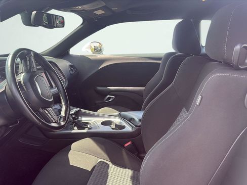 Used 2023 Dodge Challenger GT RWD image 10