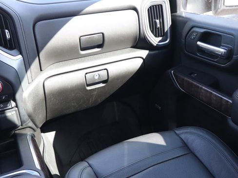 Used 2020 GMC Sierra 3500 Denali w/ Denali Ultimate Package image 13