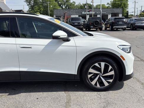 Used 2023 Volkswagen ID.4 2WD image 10