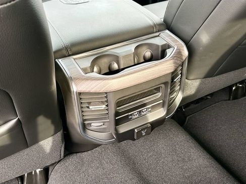 New 2026 RAM 2500 Laramie w/ Sport Appearance Package AWD/4WD image 19
