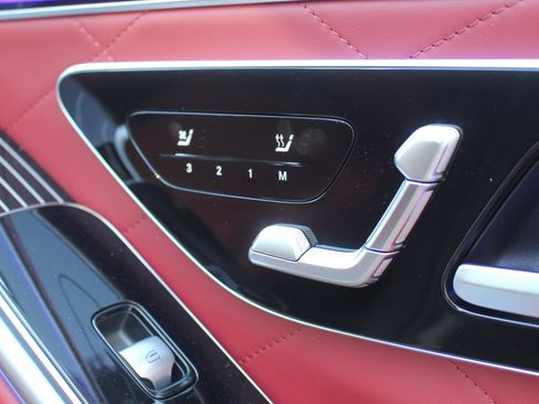 New 2025 Mercedes-Benz S 580 4MATIC Sedan image 23