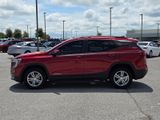 Used 2022 GMC Terrain SLE w/ Driver Convenience Package image 3