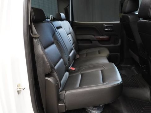 Used 2018 GMC Sierra 2500 SLT w/ Duramax Plus Package AWD/4WD image 43