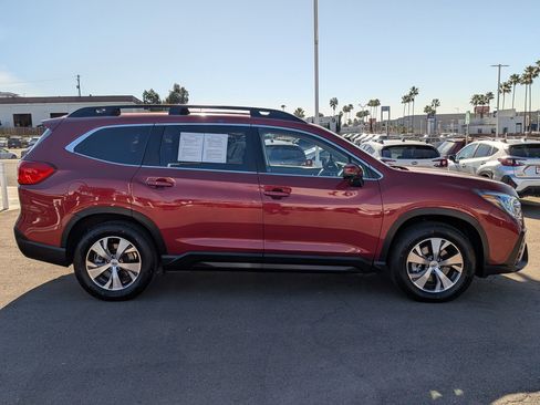 Certified 2023 Subaru Ascent Premium w/ Convenience Package image 5