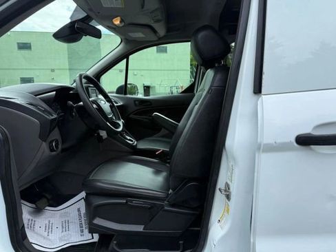Used 2019 Ford Transit Connect XL image 12