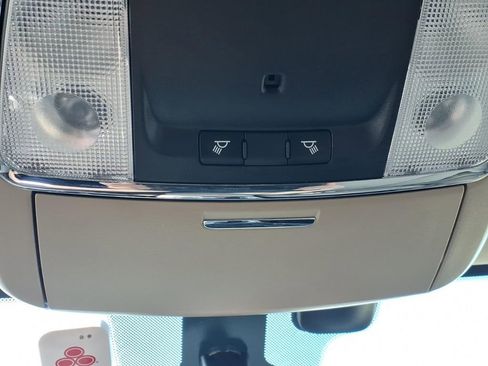 Used 2021 Jeep Grand Cherokee Laredo image 22