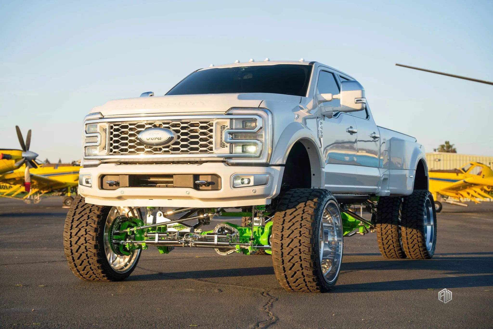 Used 2024 Ford F450 Limited w/ FX4 Off-Road Package AWD/4WD image 3