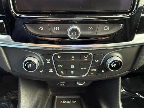 Certified 2023 Chevrolet Traverse RS image 24