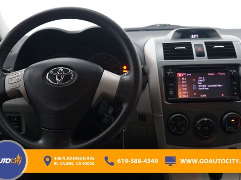 Used 2013 Toyota Corolla LE FWD image 5