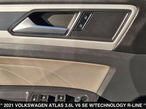 Used 2021 Volkswagen Atlas SE image 15