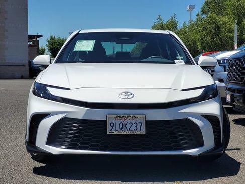 Certified 2025 Toyota Camry SE w/ Convenience Package FWD image 3