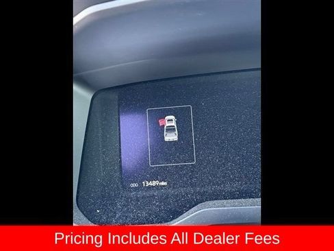 Used 2025 Toyota Tundra Limited AWD/4WD image 6