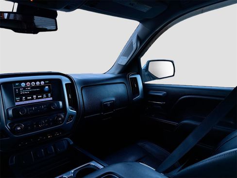 Used 2018 GMC Sierra 1500 SLT image 23