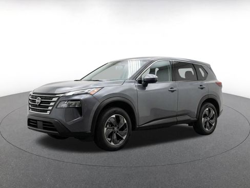 Used 2025 Nissan Rogue SV AWD/4WD image 3