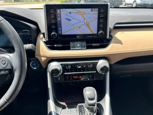 Used 2020 Toyota RAV4 Limited w/ Limited Grade Weather Package AWD/4WD image 6