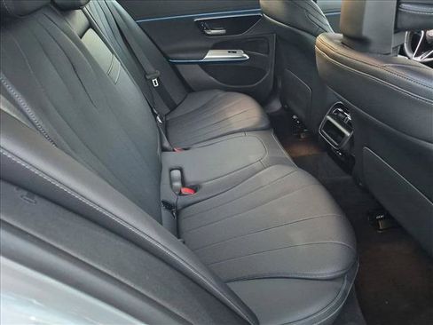 Certified 2024 Mercedes-Benz E 350 4MATIC Sedan image 20