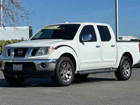 Used 2016 Nissan Frontier SL image 8