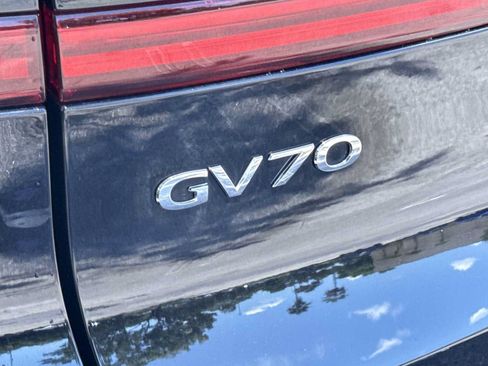 Used 2024 Genesis GV70 2.5T w/ Sport Prestige Package AWD/4WD image 10