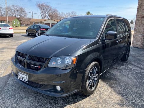 Used 2018 Dodge Grand Caravan GT image 7