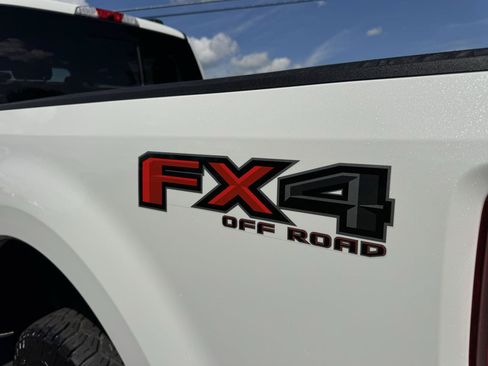 Used 2020 Ford F350 Lariat w/ Lariat Ultimate Package AWD/4WD image 29