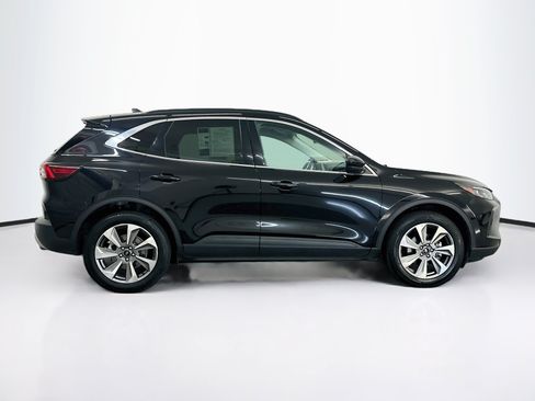 Used 2025 Ford Escape Platinum AWD/4WD image 10