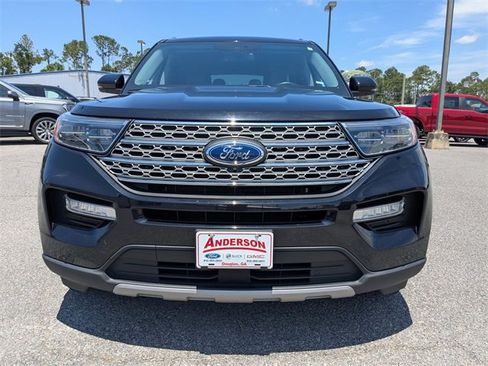 Used 2022 Ford Explorer Limited w/ Equipment Group 301A image 9