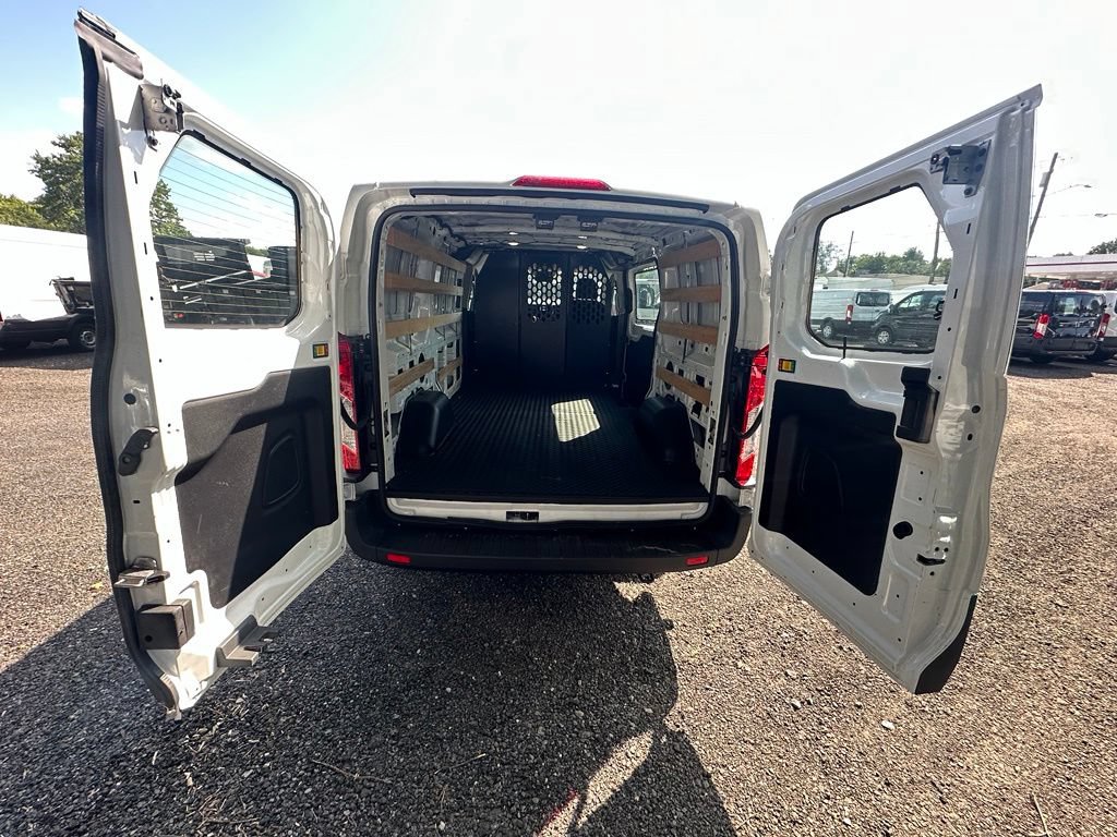 Used 2025 Ford Transit 250 Low Roof w/ Exterior Upgrade Package RWD image 7