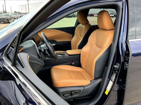 Used 2023 Lexus RX 350 Premium Plus w/ Cold Area Package image 8