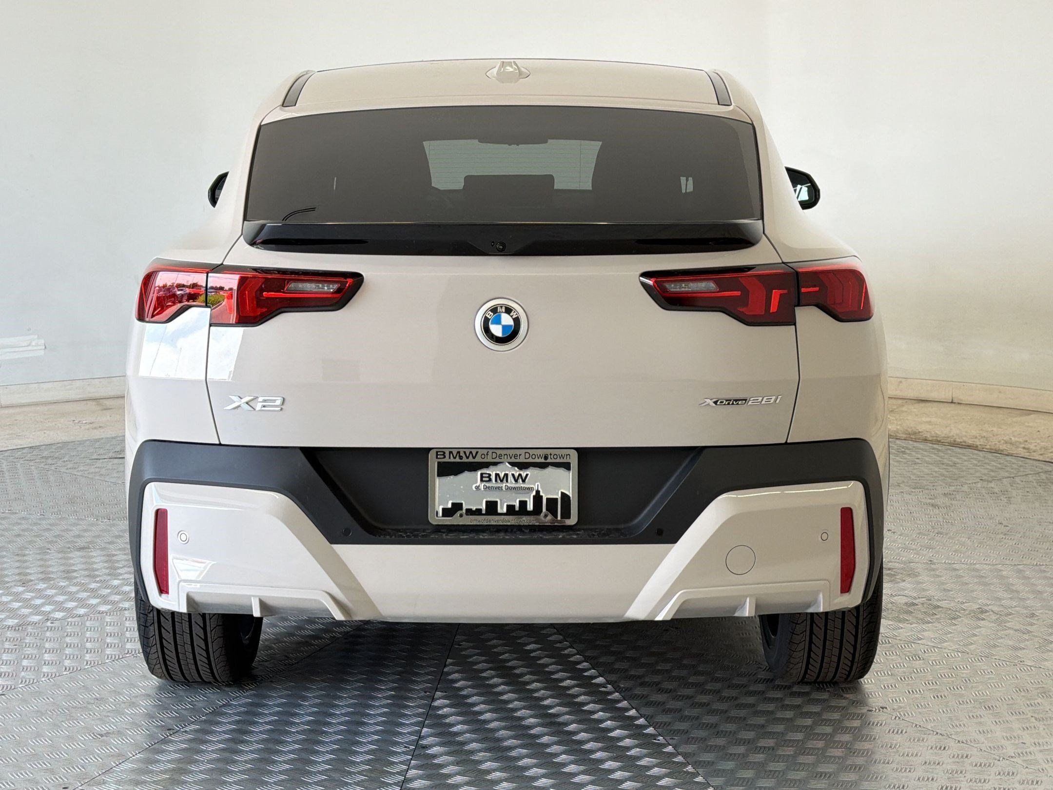 New 2026 BMW X2 xDrive28i w/ Convenience Package AWD/4WD image 10