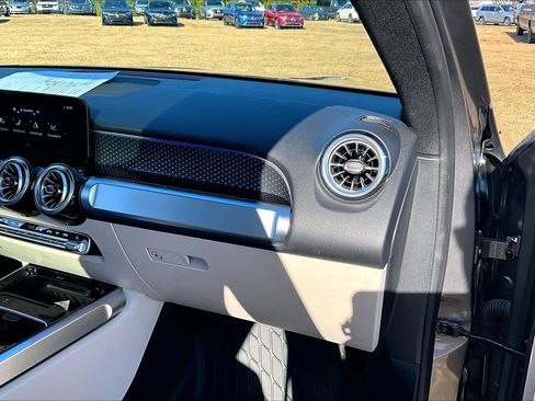 Certified 2025 Mercedes-Benz GLB 250 image 19