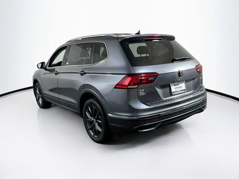 Used 2022 Volkswagen Tiguan SE image 7