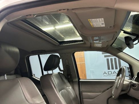 Used 2019 Nissan Frontier SL image 14