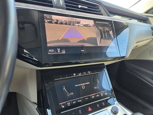 Used 2019 Audi e-tron Premium Plus AWD/4WD image 20
